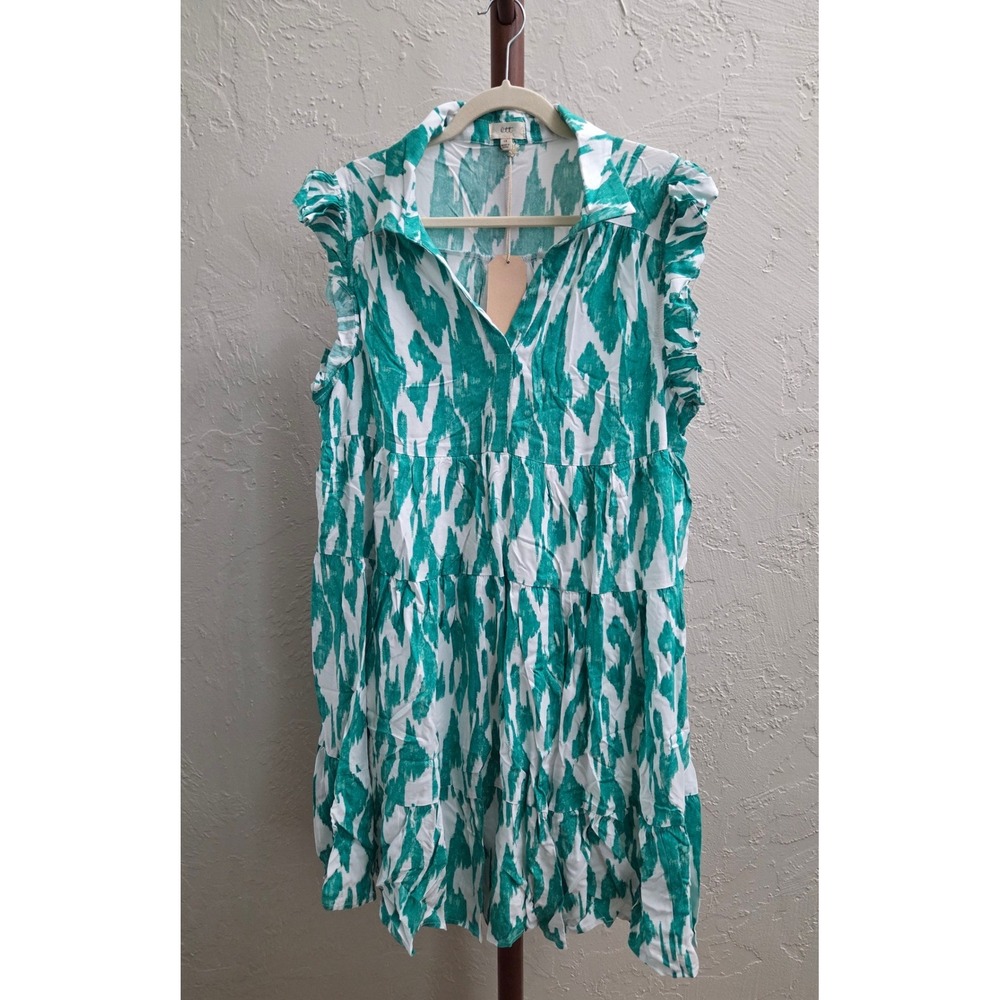 D157. Tiered Ruffle Sleeve Dress